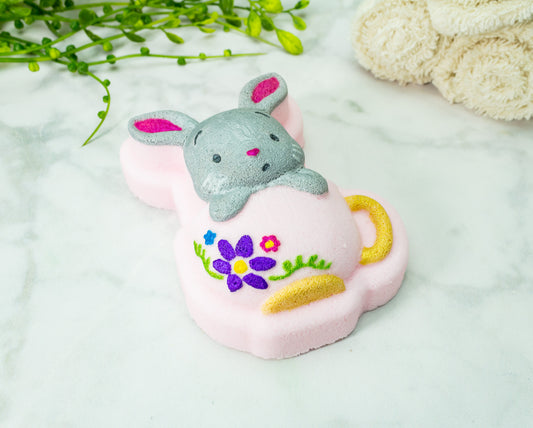 Bunny in a Teacup Large Bath Bomb